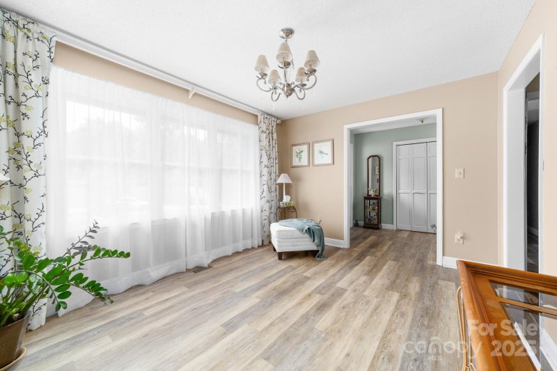 Property image 4 of 7029 Forest Hills Drive in Forest Hills, Denver, NC 28037