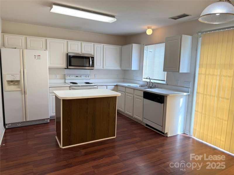 Property image 4 at 7504 Double Springs Court, Charlotte, NC 28262