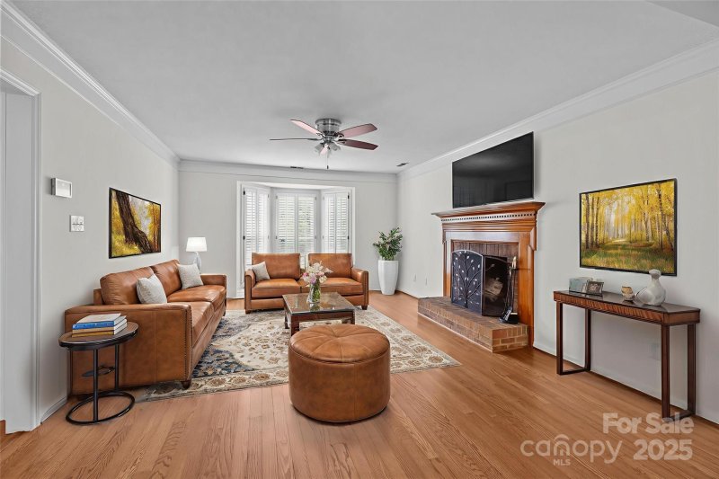 Property image 5 of 9121 Four Acre Court in Cameron Wood, Charlotte, NC 28210