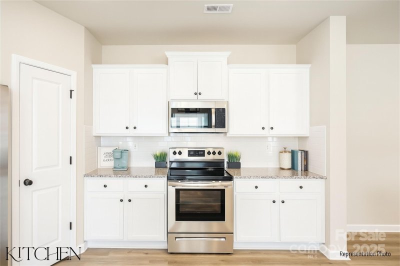 Property image 3 of 217 Lake George Drive in Kings View, Shelby, NC 28152