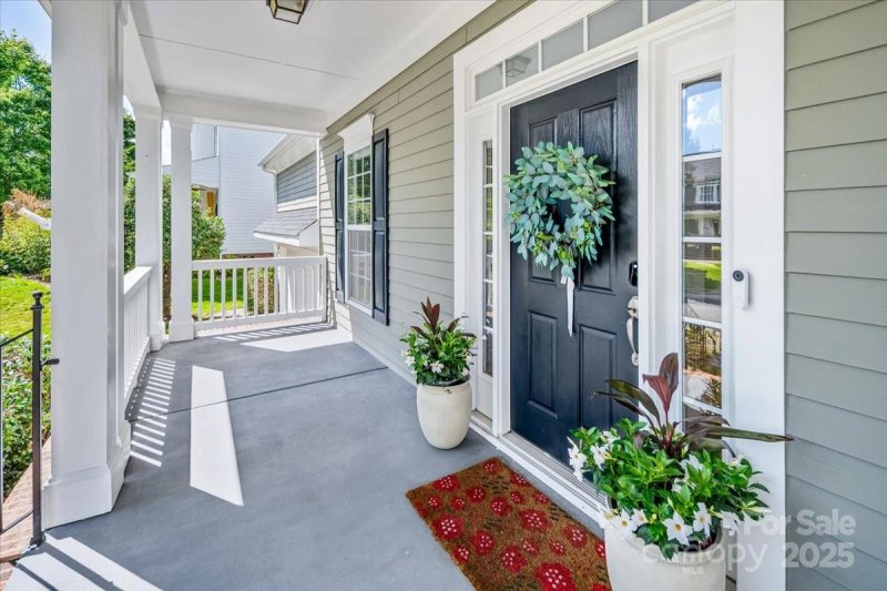 Property image 4 of 5728 Mantario Drive in Highland Creek, Charlotte, NC 28269