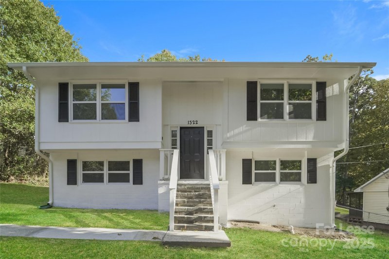 Property image 3 at 1322 Green Circle Drive, Gastonia, NC 28054