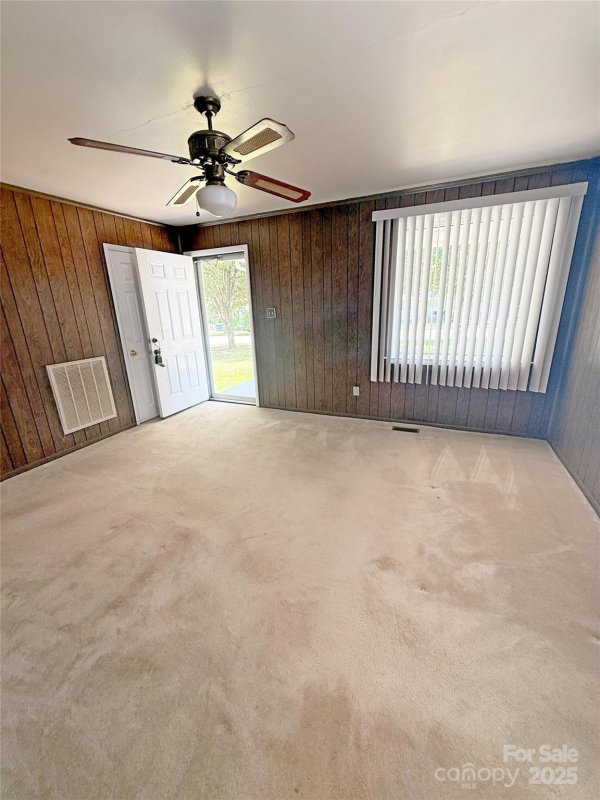 Property image 3 at 3412 1st Avenue Circle, Hickory, NC 28601