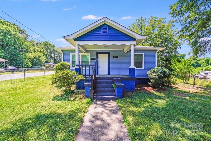 Property image 3 at 1101 Justice Avenue, Charlotte, NC 28206