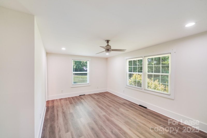 Property image 5 at 1101 Justice Avenue, Charlotte, NC 28206