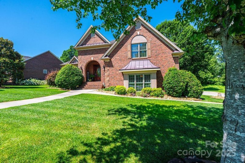 Property image 3 at 1083 Fox Chase Drive, Newton, NC 28658