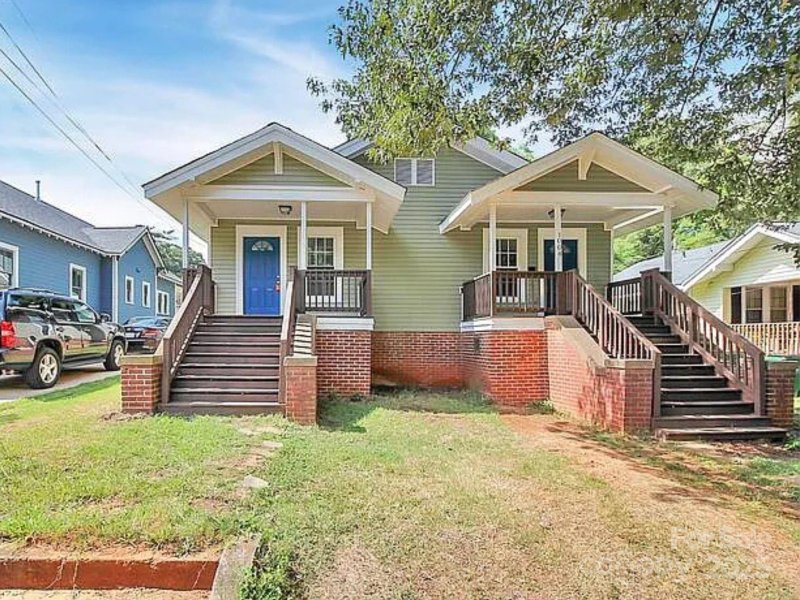 Property image 2 at 1004 Vanizer Street, Charlotte, NC 28208