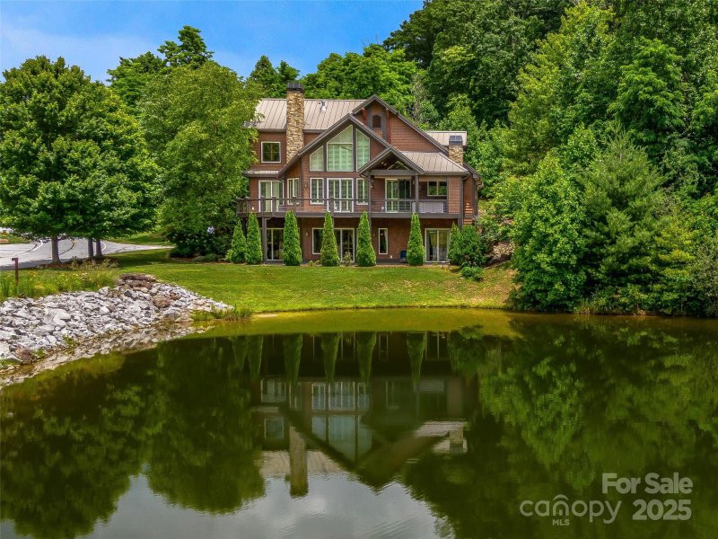 Property image 3 at 20 Narrows Run Loop, Hendersonville, NC 28791