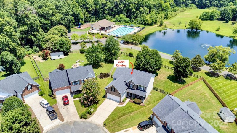 Property image 3 at 2004 Onotoa Drive, Indian Trail, NC 28079