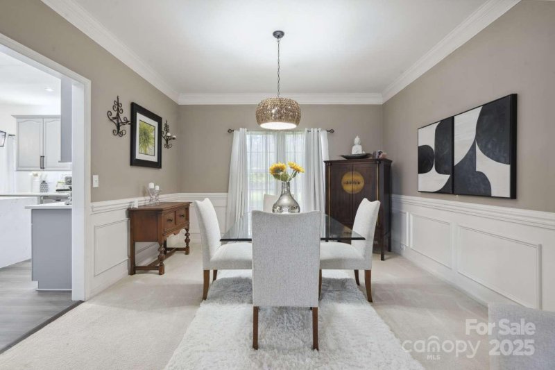 Property image 2 of 9954 Mitchell Glen Drive in Mitchell Glen, Charlotte, NC 28277