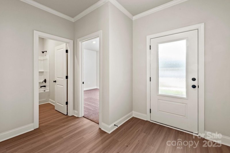 Property image 3 of 7106 Jerimoth Drive in Ascot Woods, Charlotte, NC 28215