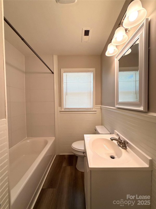 Property image 5 at 1000 Roanoke Avenue, Charlotte, NC 28205