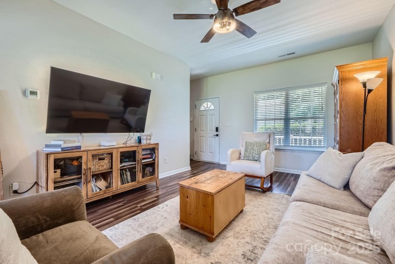 Property image 4 at 130 Ridge Bluff Road, Mooresville, NC 28115