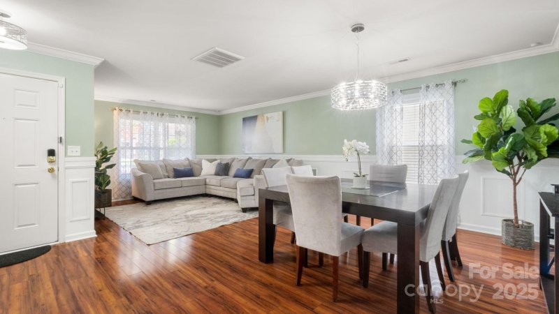 Property image 3 at 3109 Buckleigh Drive, Charlotte, NC 28215