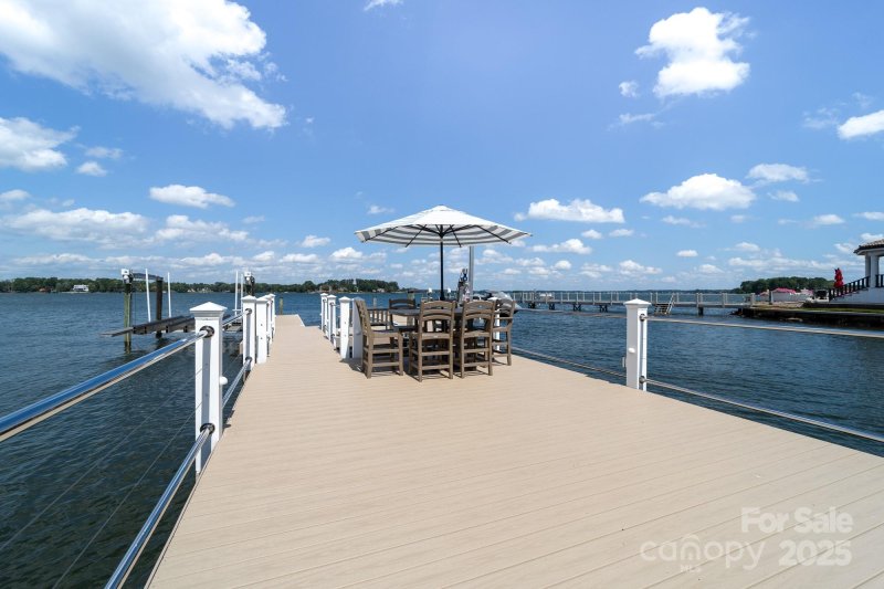 Property image 3 at 3394 Governors Island Drive, Denver, NC 28037