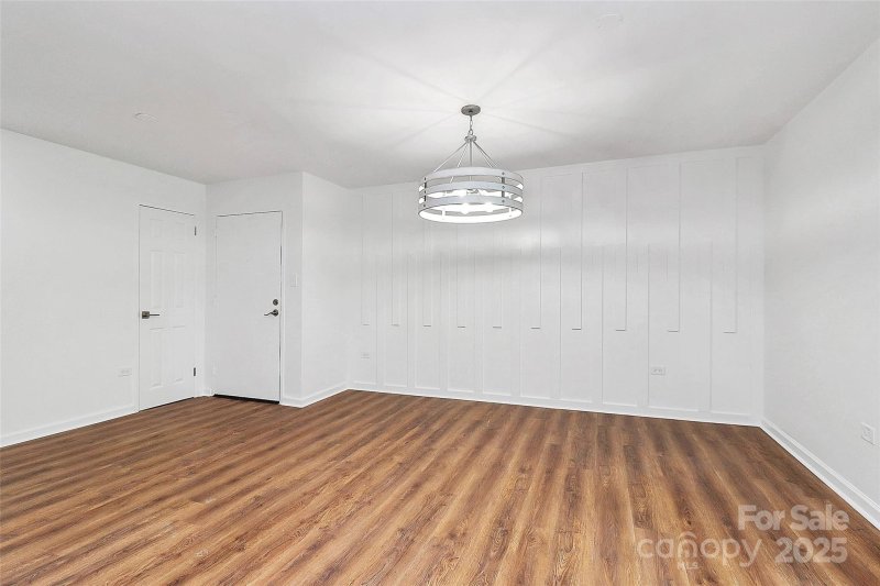 Property image 5 at 1300 Queens Road, Charlotte, NC 28207