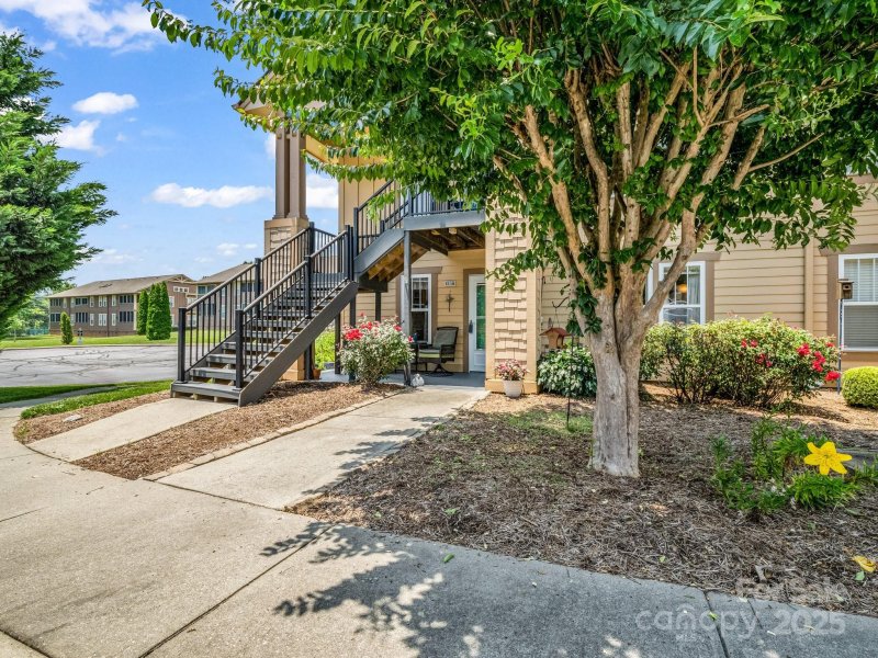 Property image 2 at 1901 Deermouse Way, Hendersonville, NC 28792