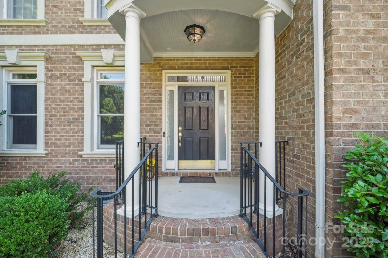 Property image 4 of 12004 New Bond Drive in Latta Springs, Huntersville, NC 28078