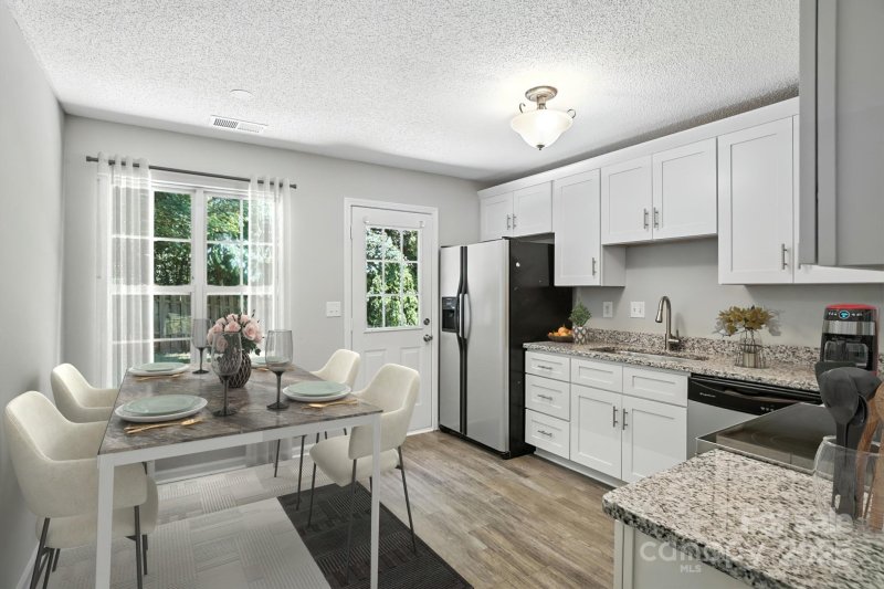 Property image 4 of 14658 Laura Michelle Road in Stone Hollow, Huntersville, NC 28078