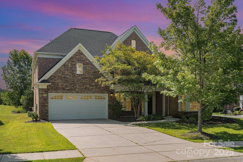 Property image 2 of 2100 Goddard Way in The Chimneys Of Marvin, Waxhaw, NC 28173