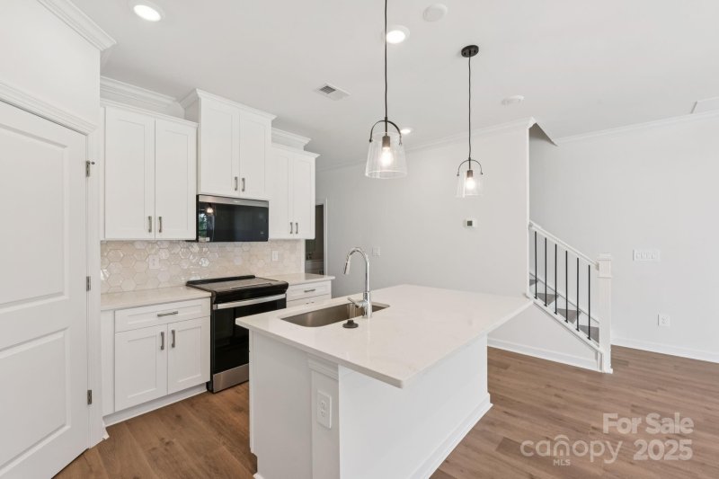 Property image 5 of 214 Tiger Lily Drive in Meadows at Wilson Farms, Fort Mill, SC 29708