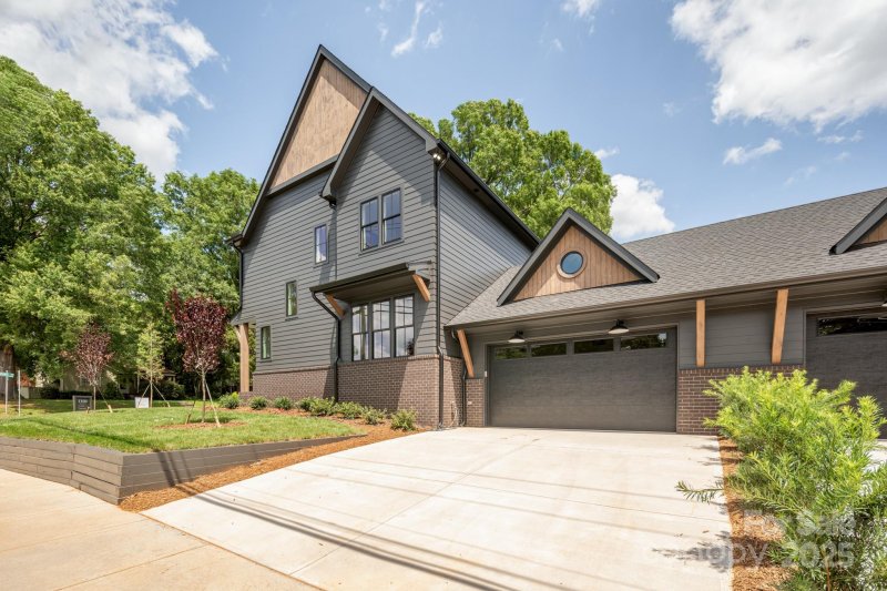 Property image 3 at 4900 Doris Avenue, Charlotte, NC 28205