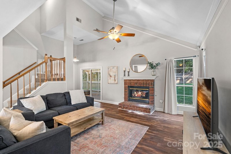 Property image 3 at 807 Water Wheel Court, Charlotte, NC 28209