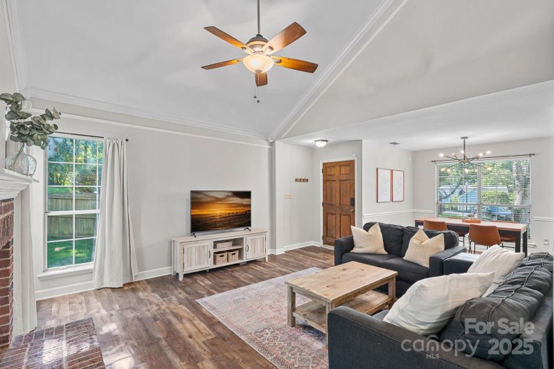 Property image 5 at 807 Water Wheel Court, Charlotte, NC 28209