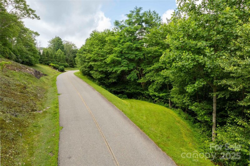 Property image 2 of Tbd Lot 121 Firethorn Trail in Firethorn, Blowing Rock, NC 28605