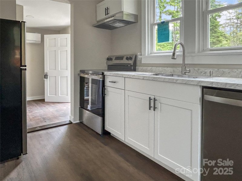 Property image 3 at 33 Graybark Court, Waynesville, NC 28786