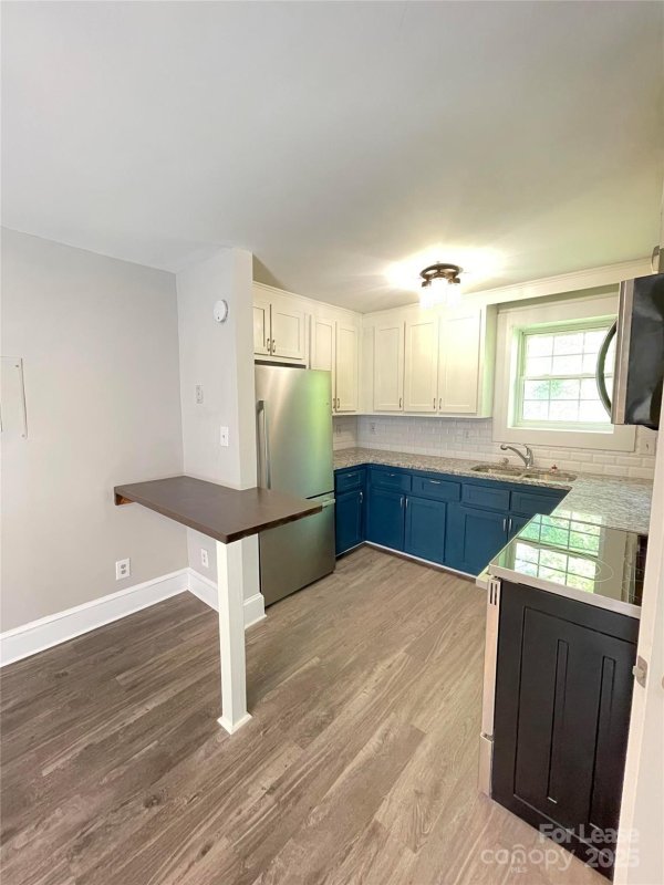 Property image 2 at 2800 Carol Avenue, Charlotte, NC 28208