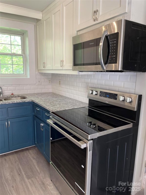 Property image 3 at 2800 Carol Avenue, Charlotte, NC 28208