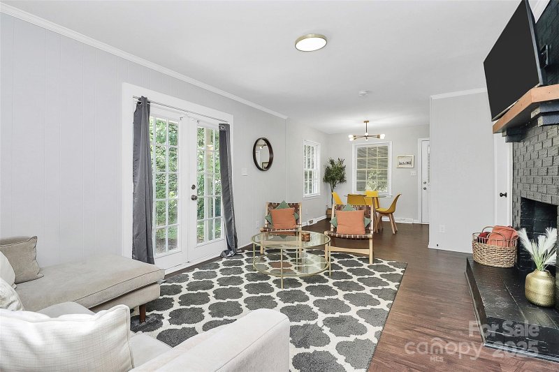 Property image 5 at 3909 Woodbriar Trail, Charlotte, NC 28205