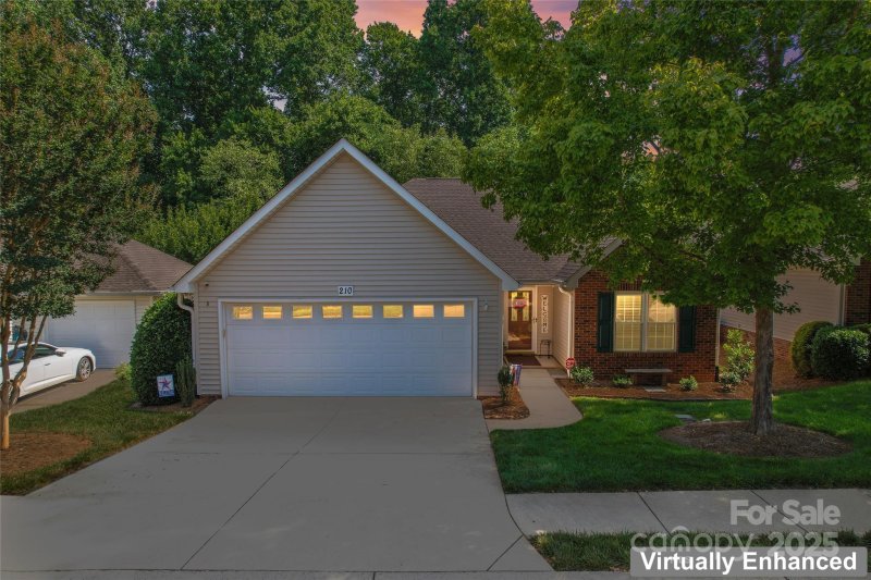 Property image 3 at 210 Oak Village Parkway, Mooresville, NC 28117