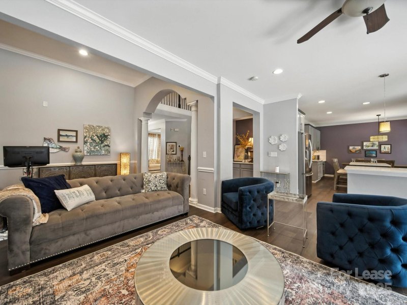 Property image 2 of 10219 Trailmoor Road in Berewick, Charlotte, NC 28278