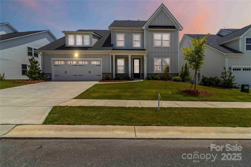 Property image 2 of 5017 Arcalod Lane in Ridgecrest, Fort Mill, SC 29707