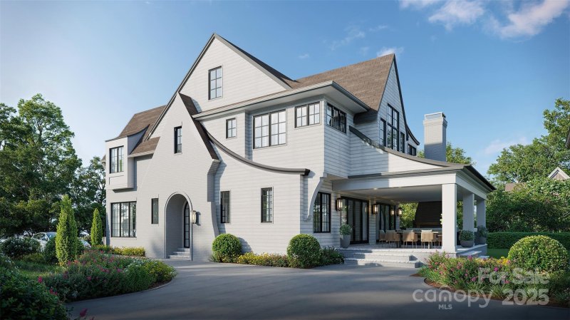 Property image 4 of 914 Edinburgh Lane in Sedgefield, Charlotte, NC 28209