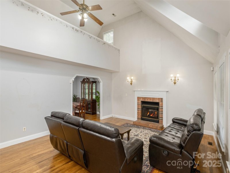 Property image 5 of 30 Collenwood Road in Oak Park, Arden, NC 28704