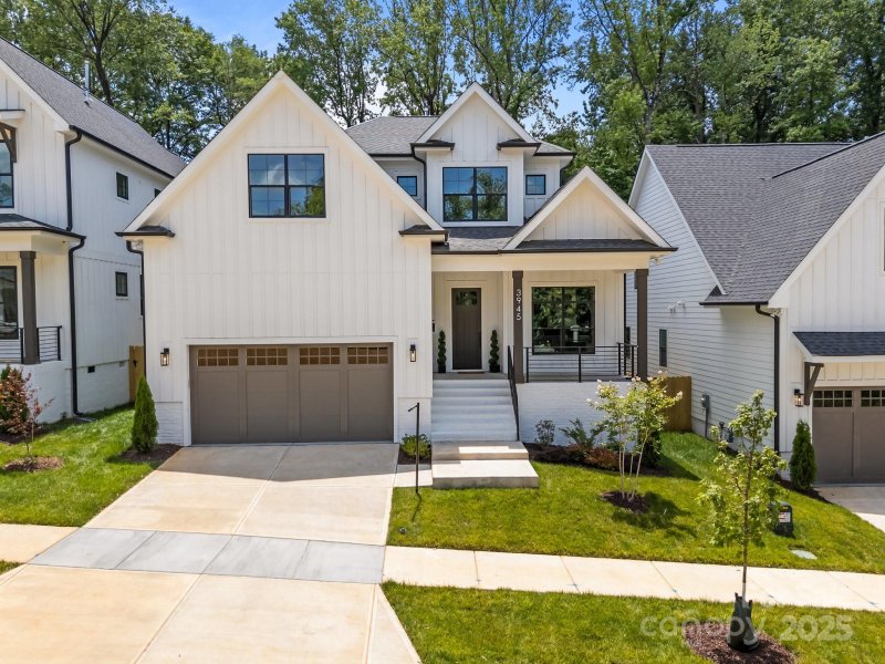 Property image 4 at 3945 Plainview Road, Charlotte, NC 28208