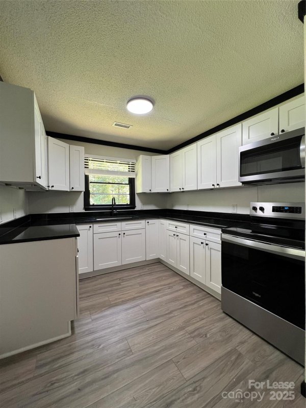 Property image 3 at 1214 Northwoods Drive, Kings Mountain, NC 28086