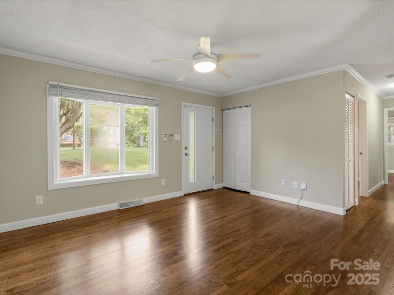 Property image 5 at 74 Hi Alta Avenue, Asheville, NC 28806