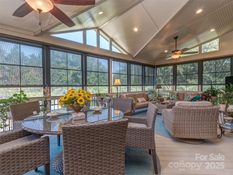 Property image 2 of 1377 Shinnecock Lane in Firethorne, Fort Mill, SC 29707