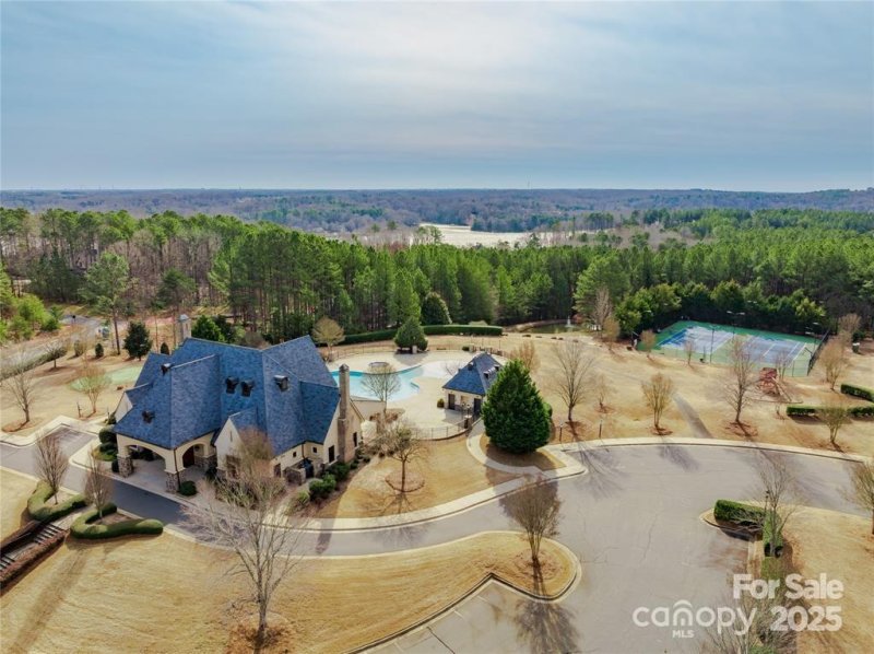 Property image 5 of 4012 Beechwood Spring Lane in Reflection Pointe, Belmont, NC 28012