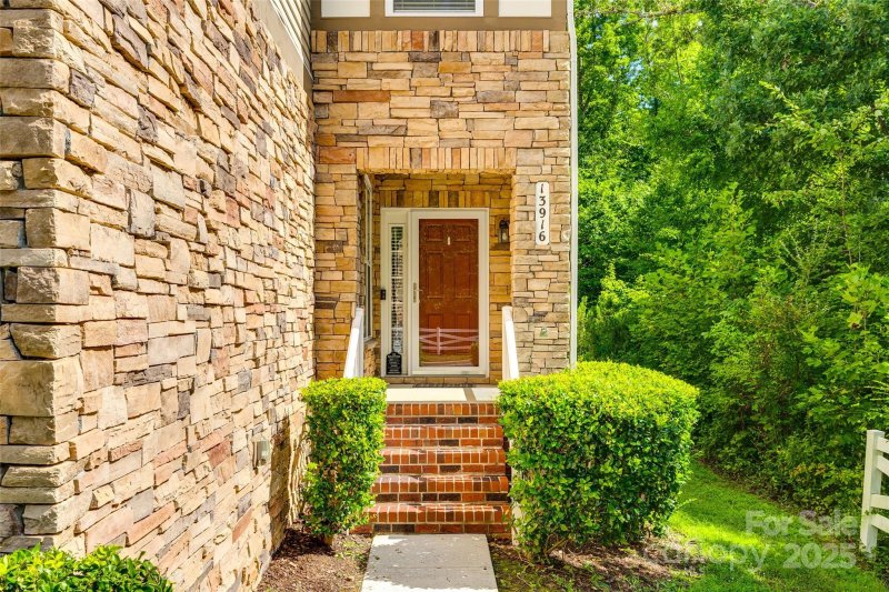 Property image 3 at 13916 Mallard Lake Road, Charlotte, NC 28262