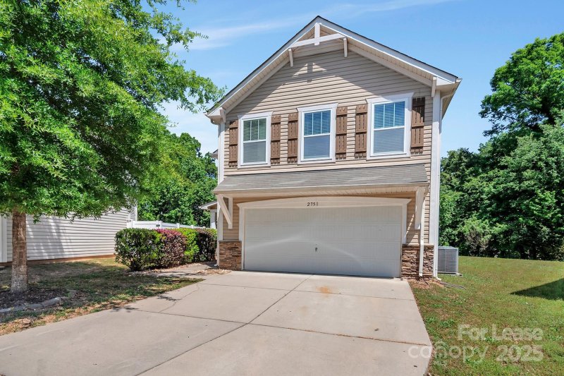 Property image 2 at 2751 Bramble Ridge Court, Charlotte, NC 28215