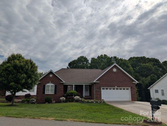 Property image 2 at 1764 Pipers Ridge Circle, Conover, NC 28613