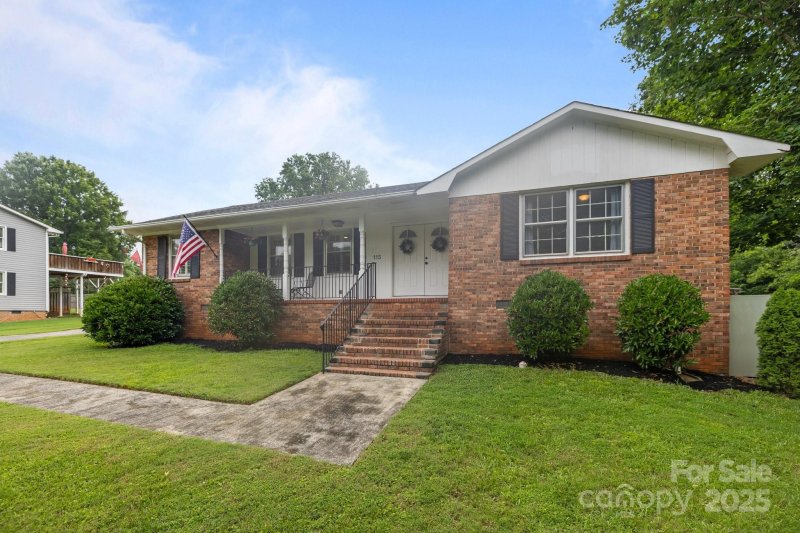 Property image 2 at 115 Fox Run Drive, Fort Mill, SC 29715