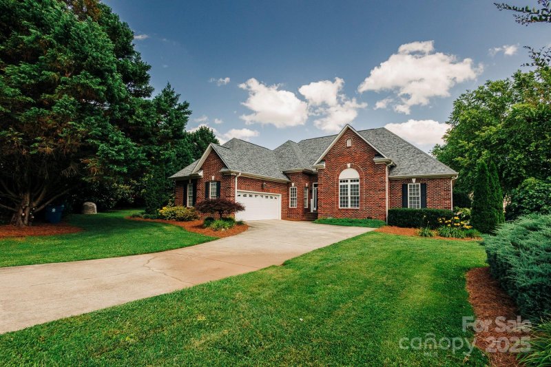 Northchase, Concord Community