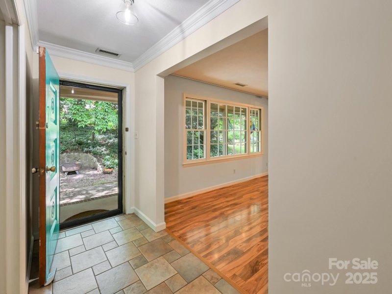 Property image 4 at 8 Mayfair Drive, Candler, NC 28715