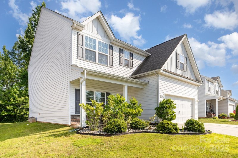 Property image 3 of 8330 Kneller Street in The Reserve at Canyon Hills, Charlotte, NC 28215